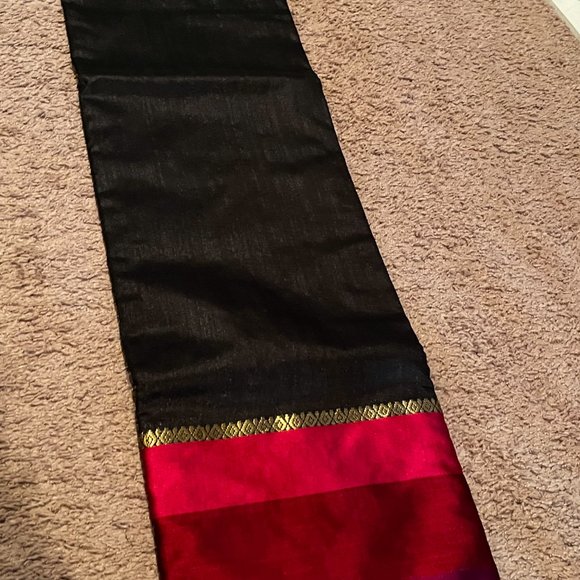 Black Matka Silk Saree - Picture 2 of 6